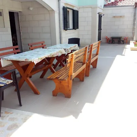 Apartment Apartman Tamara Sumartin